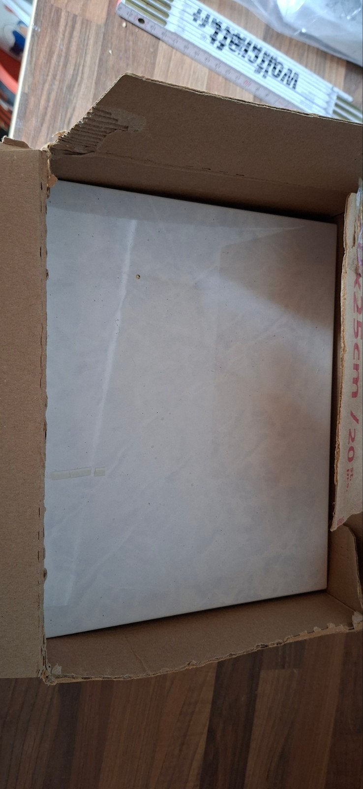 Nieuwe witte wandtegels 20x25 cm (17 stuks), Ophalen, Nieuw, 20 tot 40 cm, Minder dan 5 m²