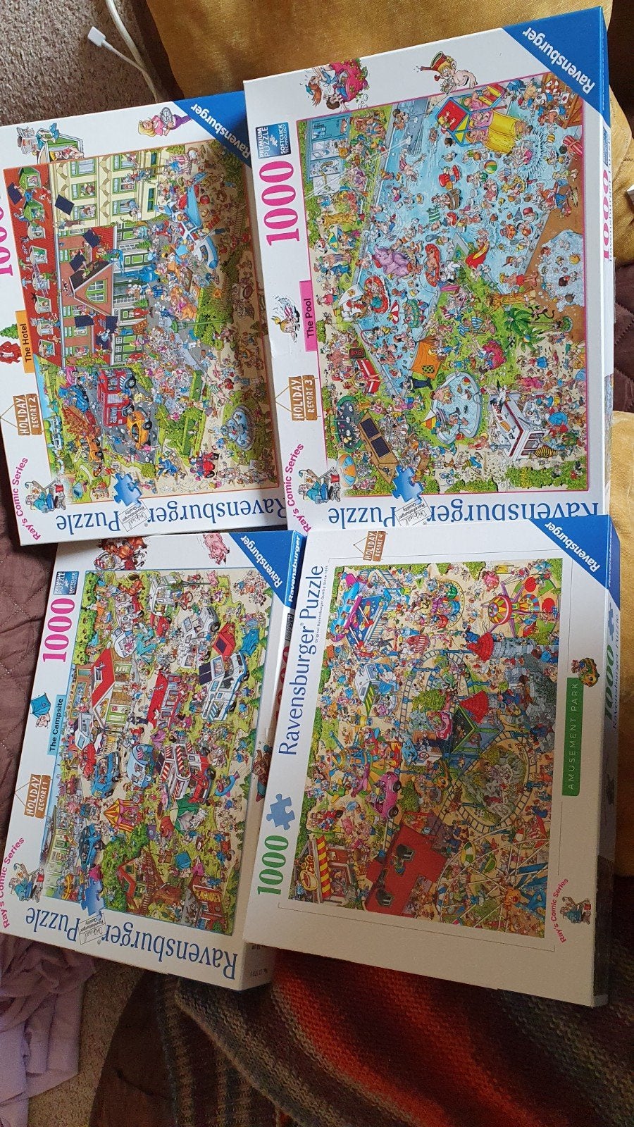 Puzzelset resort 4 puzzels, Ophalen of Verzenden, 500 t/m 1500 stukjes, Gebruikt