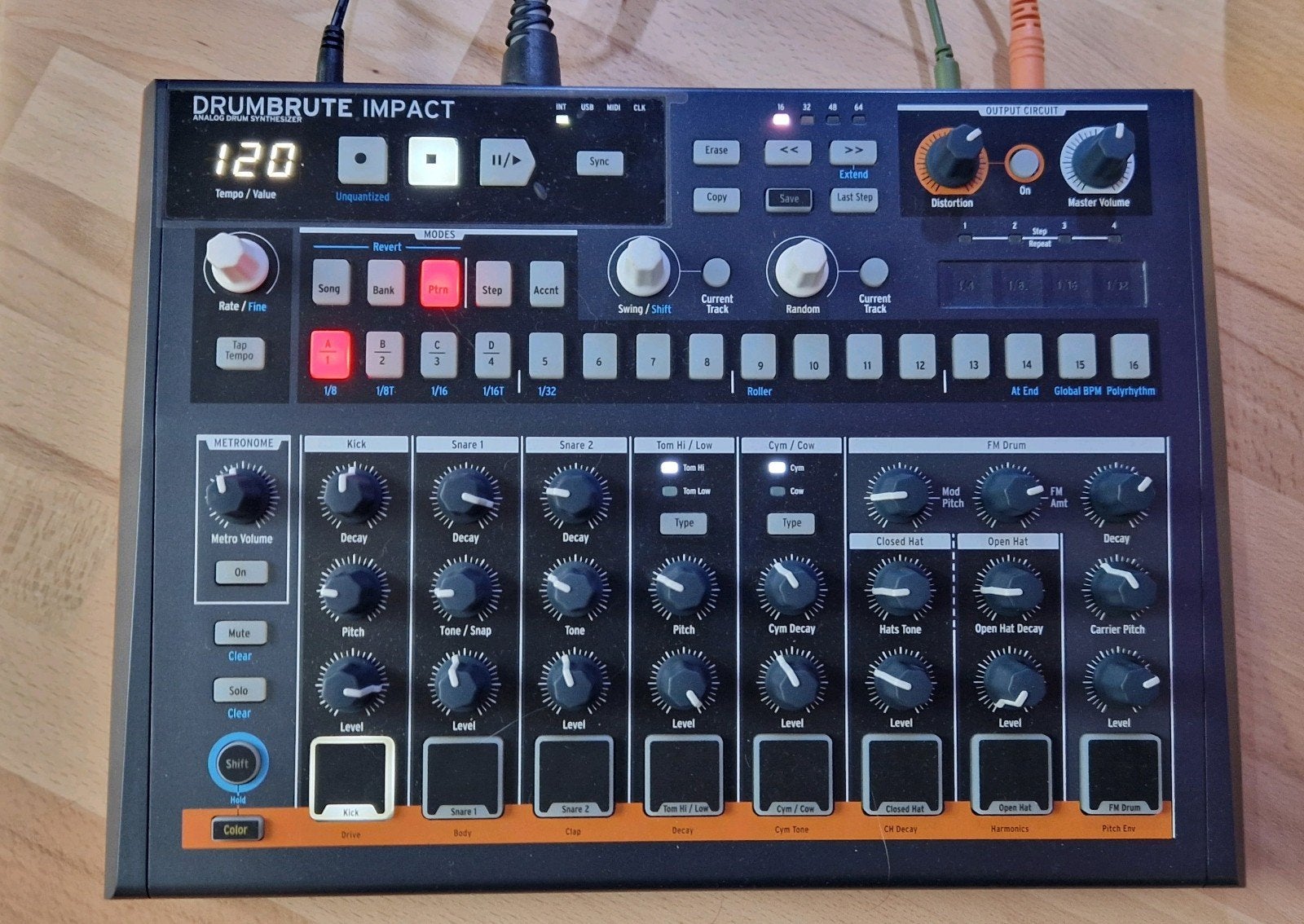 Arturia Drumbrute Impact Drum Synthesizer, Ophalen of Verzenden, Zo goed als nieuw, Overige merken