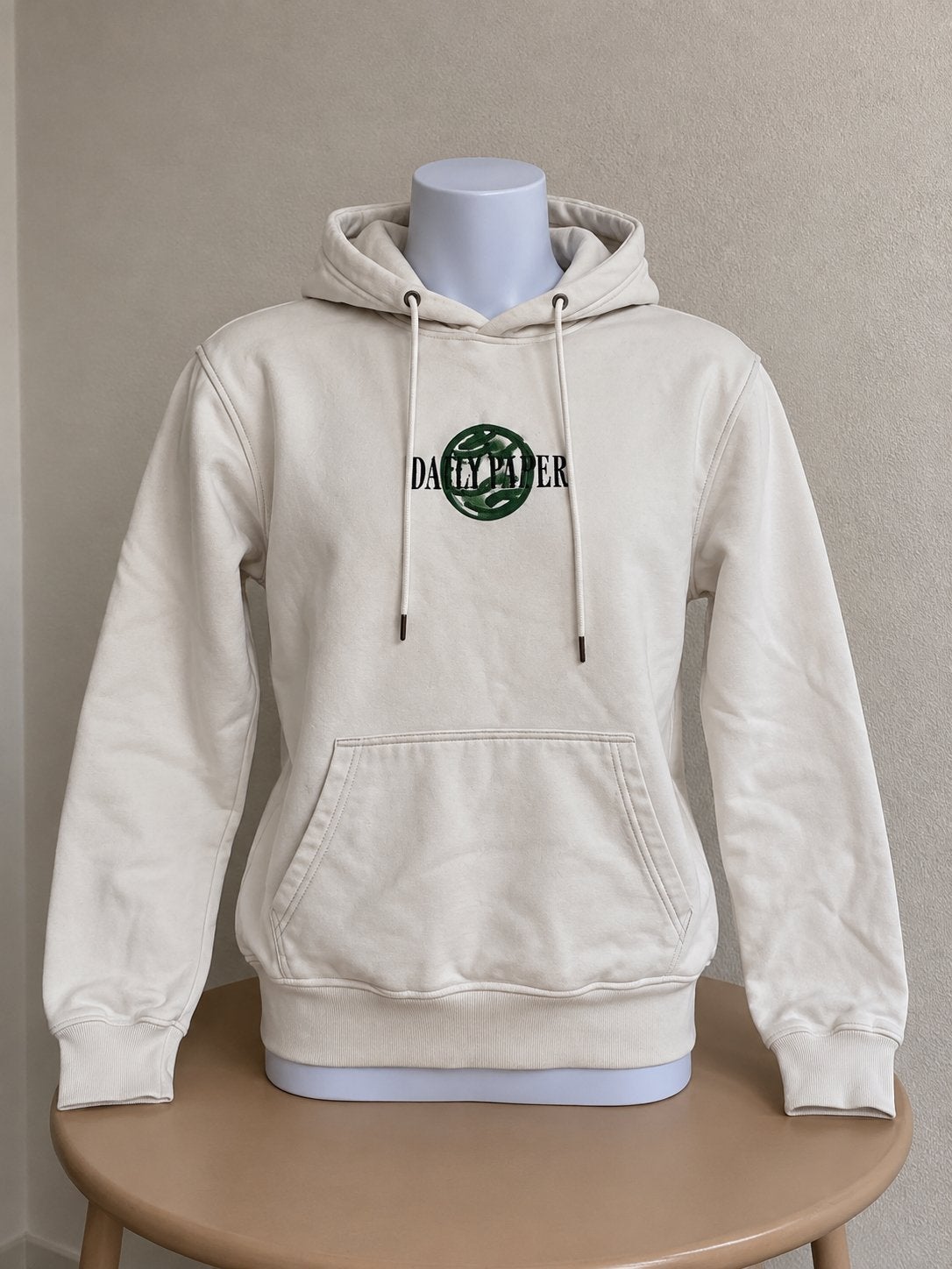 Daily Paper Hoodie Crème Maat XS, Kleding | Heren, Ophalen of Verzenden, Zo goed als nieuw, Beige