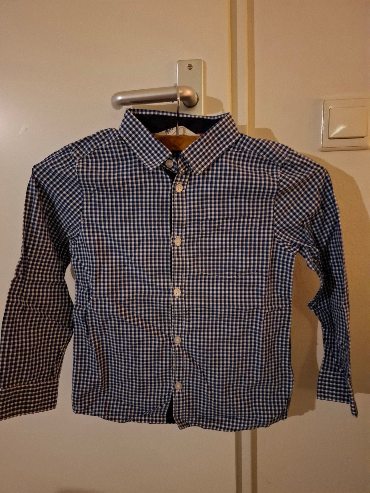 H&M Zwart Wit Geblokt Overhemd Jongen Maat 128, Kinderen en Baby's, Kinderkleding | Maat 128, H&M, Overhemd of Blouse, Ophalen of Verzenden