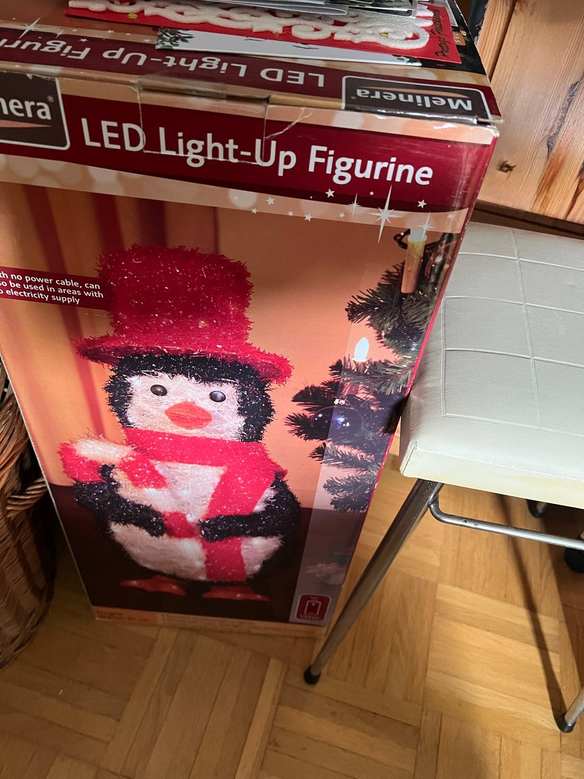 Pinquin winter/Kerst met lichtjes (batterij), Ophalen, Zo goed als nieuw