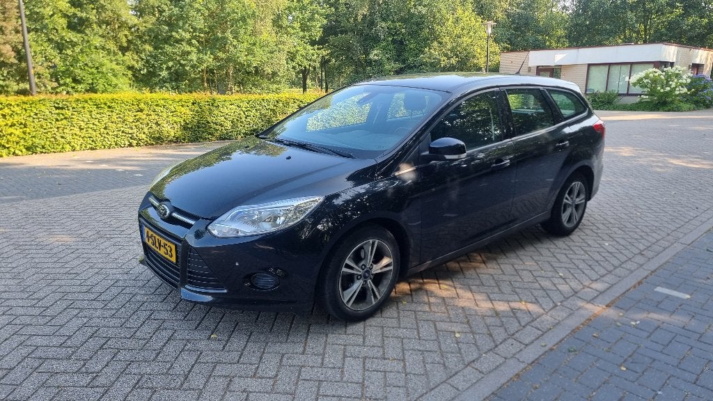 Ford Focus 1.0 Ecoboost 74KW Wagon 2013  Druk in koelsysteem, Euro 5, Parkeersensor, 100 pk, Zwart