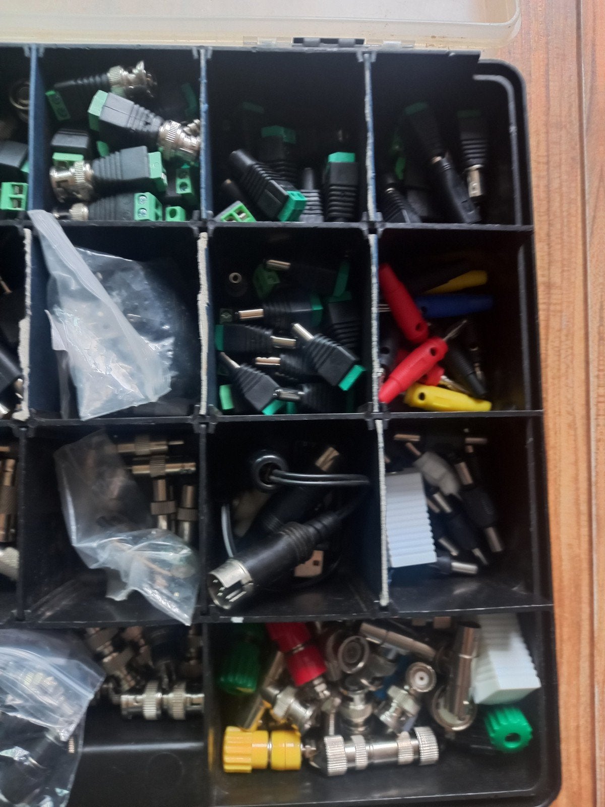 Foto 5 van Grote partij diverse kabels en adapters
