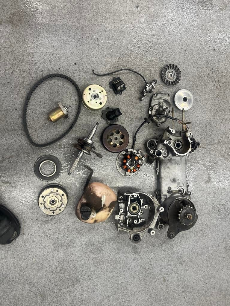Motorblok onderdelen Aeon Cobra 50S - Diverse onderdelen, Ophalen of Verzenden