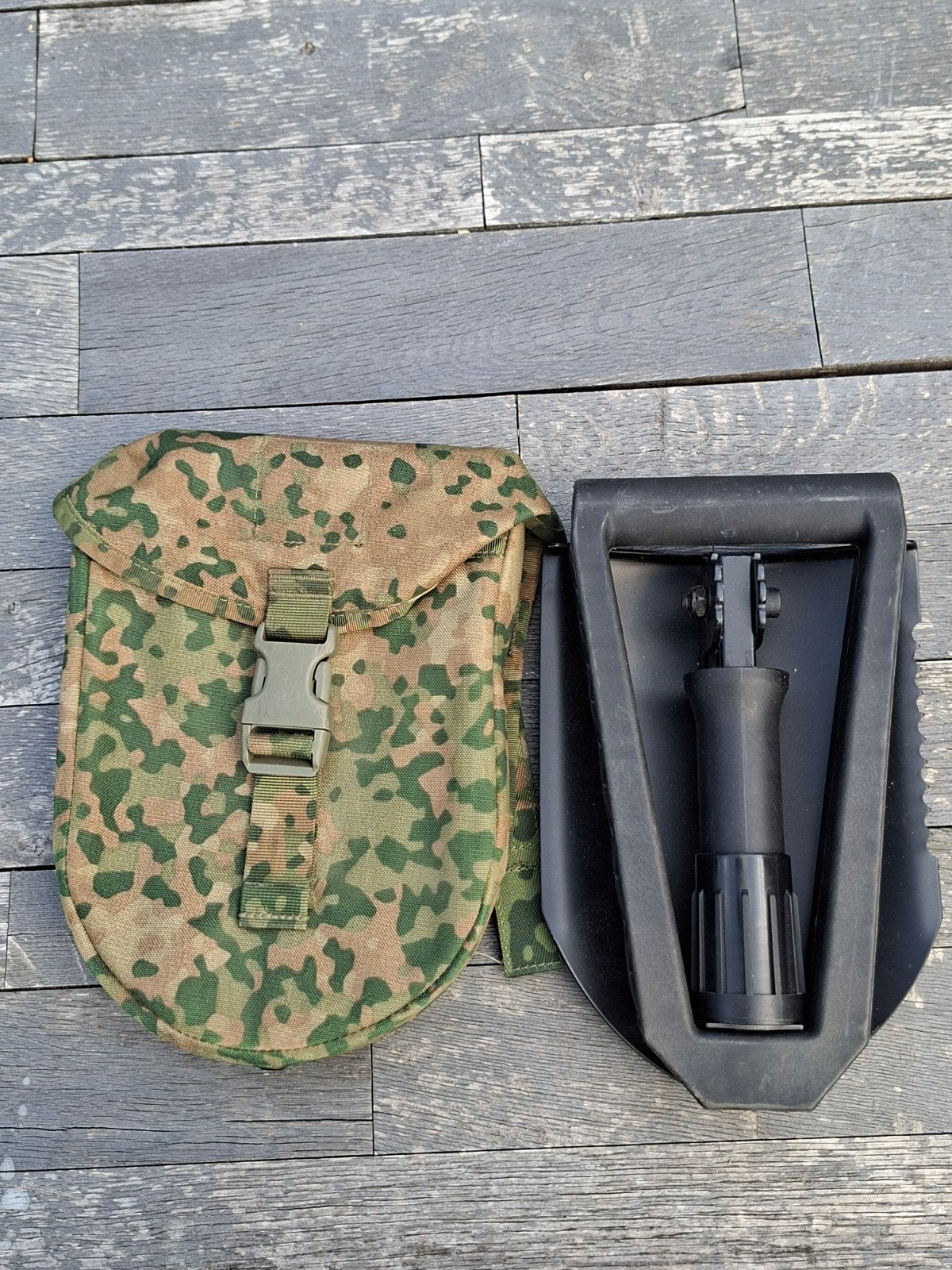 NFP veldschep met hoes Defensie, Verzamelen, Militaria | Algemeen, Ophalen of Verzenden, Landmacht, Nederland, Overige typen