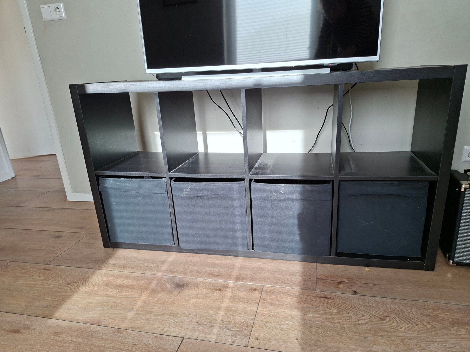 Ikea vakkenkast met manden, Ophalen