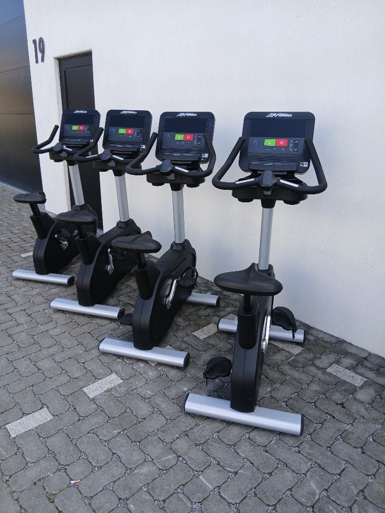 Life Fitness LifeCycle Hometrainer (meerdere beschikbaar), Ophalen, Gebruikt, Benen, Overige typen