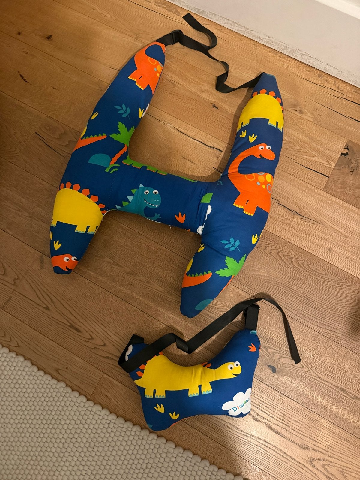 Kinder reiskussen set - Dinosaurus design, Ophalen of Verzenden, Zo goed als nieuw