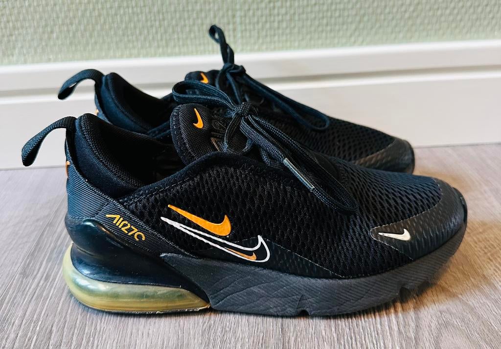 Nike Air Max 270 maat 33, Ophalen of Verzenden, Zo goed als nieuw, Jongen of Meisje, Sportschoenen