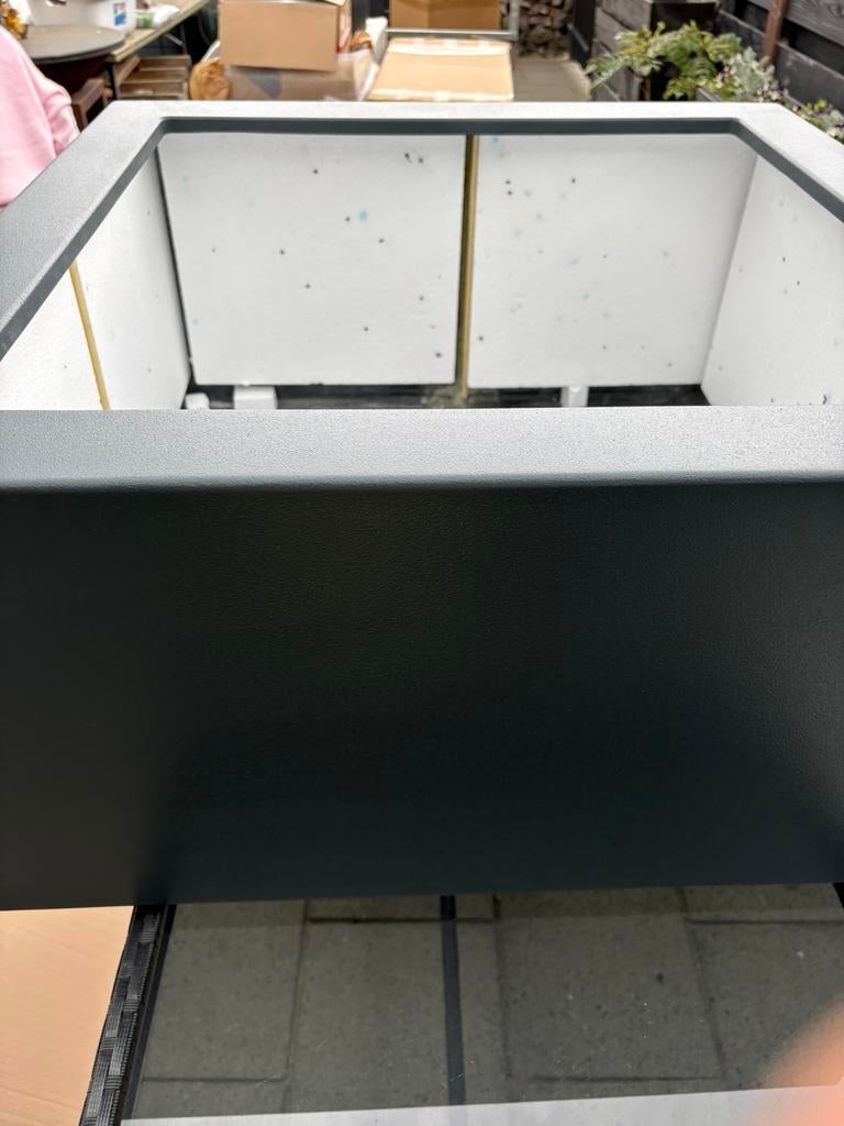 Polyester antracietgrijse bloembak 80x80x40, Tuin en Terras, Bloembakken en Plantenbakken, Kunststof, Vierkant, Nieuw, Ophalen of Verzenden