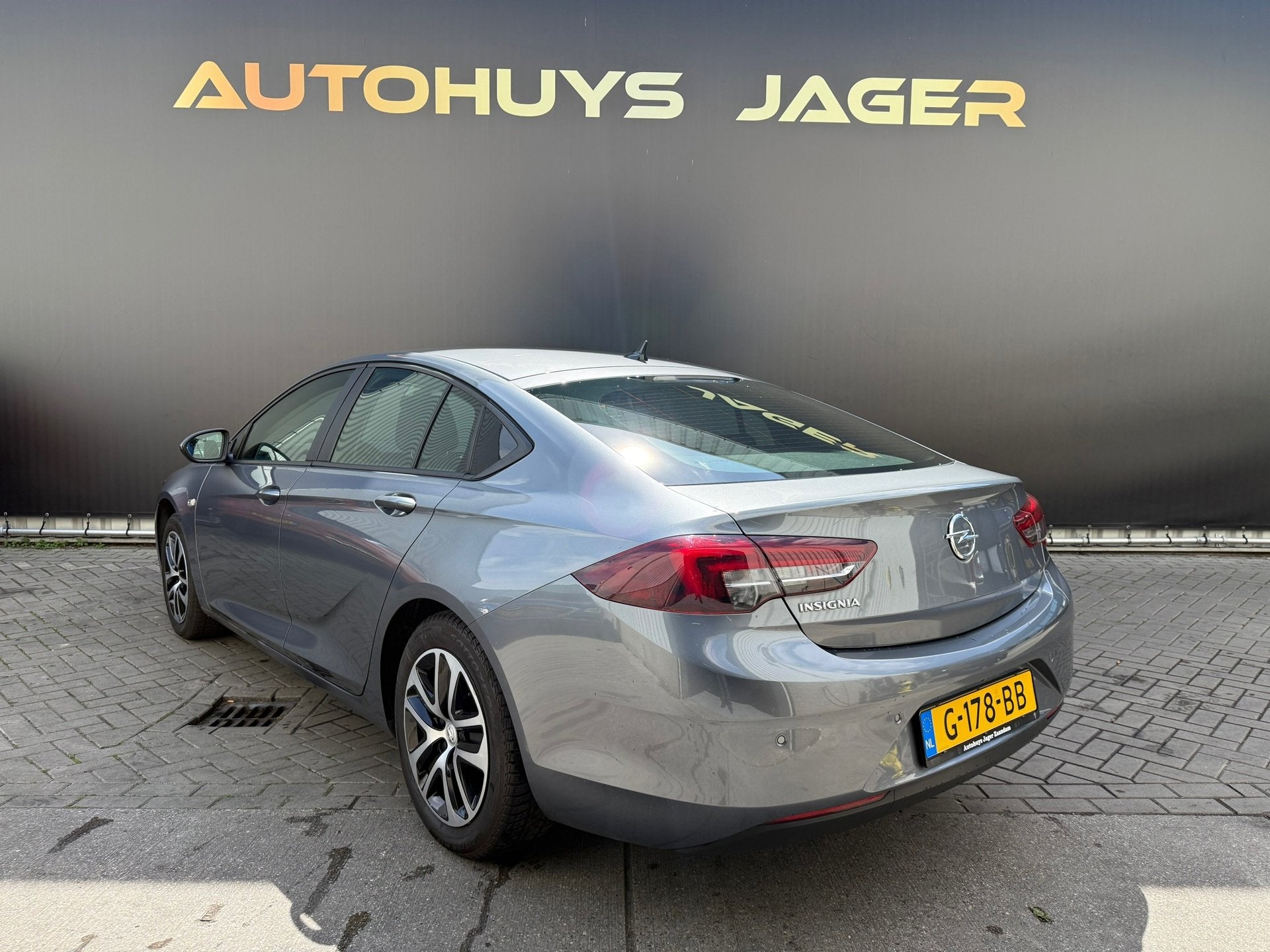 Opel Insignia Grand Sport 1.5 Turbo Edition Sport Camera, Auto's, Voorwielaandrijving, Dealer onderhouden, Stof, Gebruikt