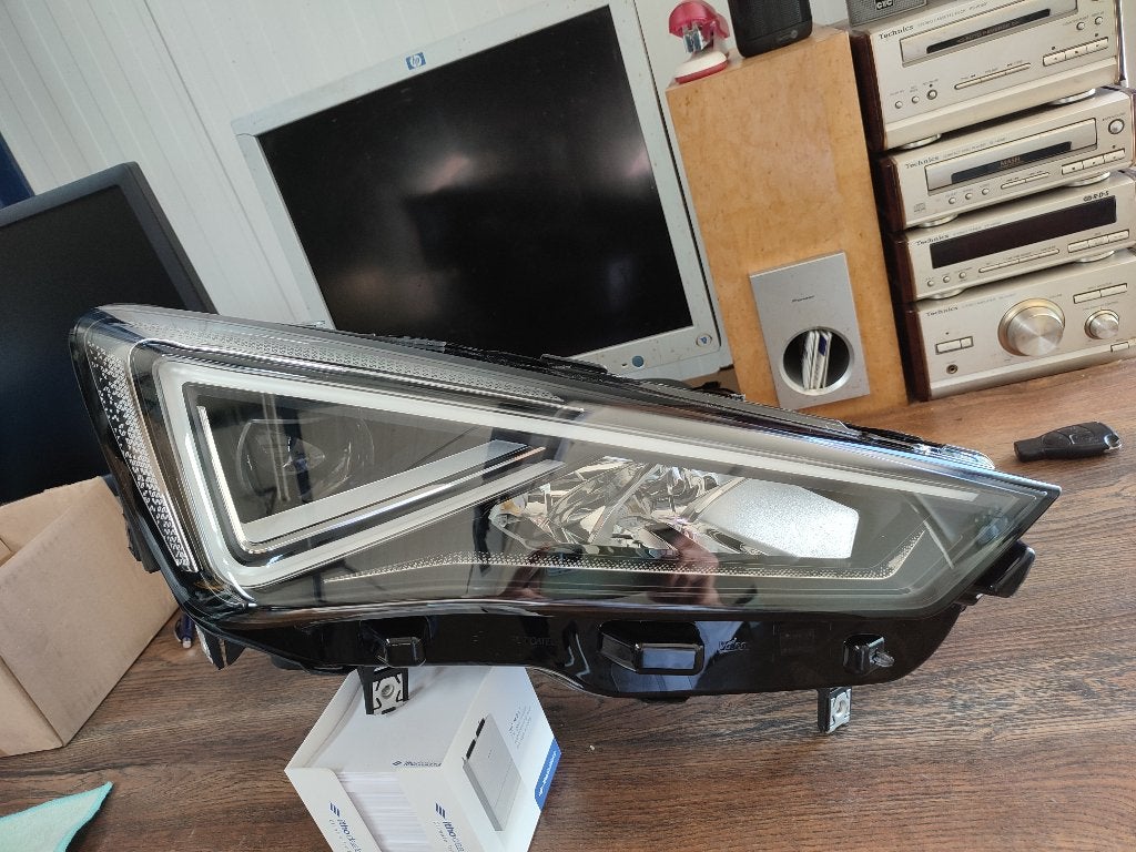 Koplamp SEAT LEON 5F1 facelift VOL LED Rechts 5fk941008J, Ophalen of Verzenden
