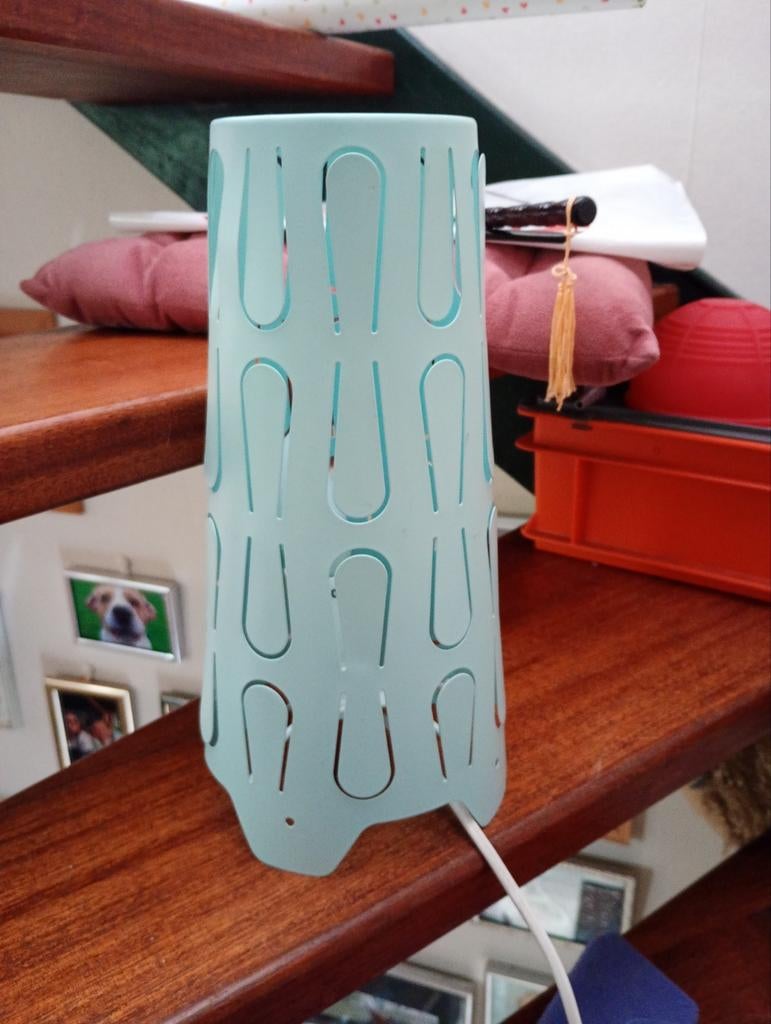Ikea nachtkastje lamp nachtkastlamp blauw, Ophalen of Verzenden, Zo goed als nieuw, Minder dan 50 cm