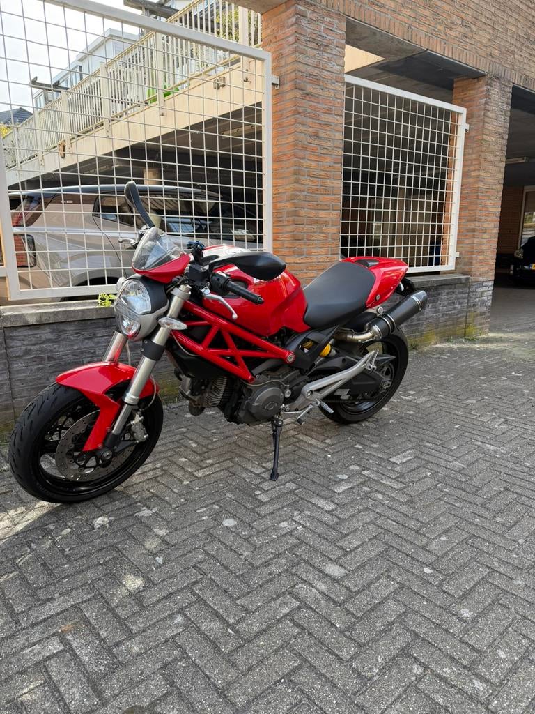 Ducati monster 696 2009, Motoren, Motoren | Ducati, 2 cilinders, Sportuitlaat, Particulier, Meer dan 35 kW