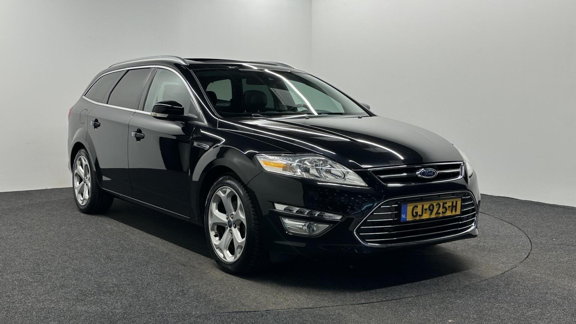 Ford Mondeo Wagon 1.6 EcoBoost Platinum LEER NAVI TREKHAAK C, Voorwielaandrijving, 15 km/l, Gebruikt, Zwart