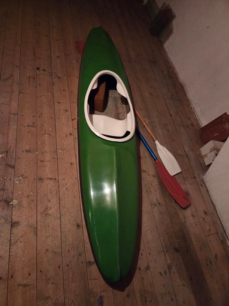 Vintage Retro Kano Groene Kajak met Peddels, Watersport en Boten, Ophalen, Gebruikt, Eén persoon, Met peddels