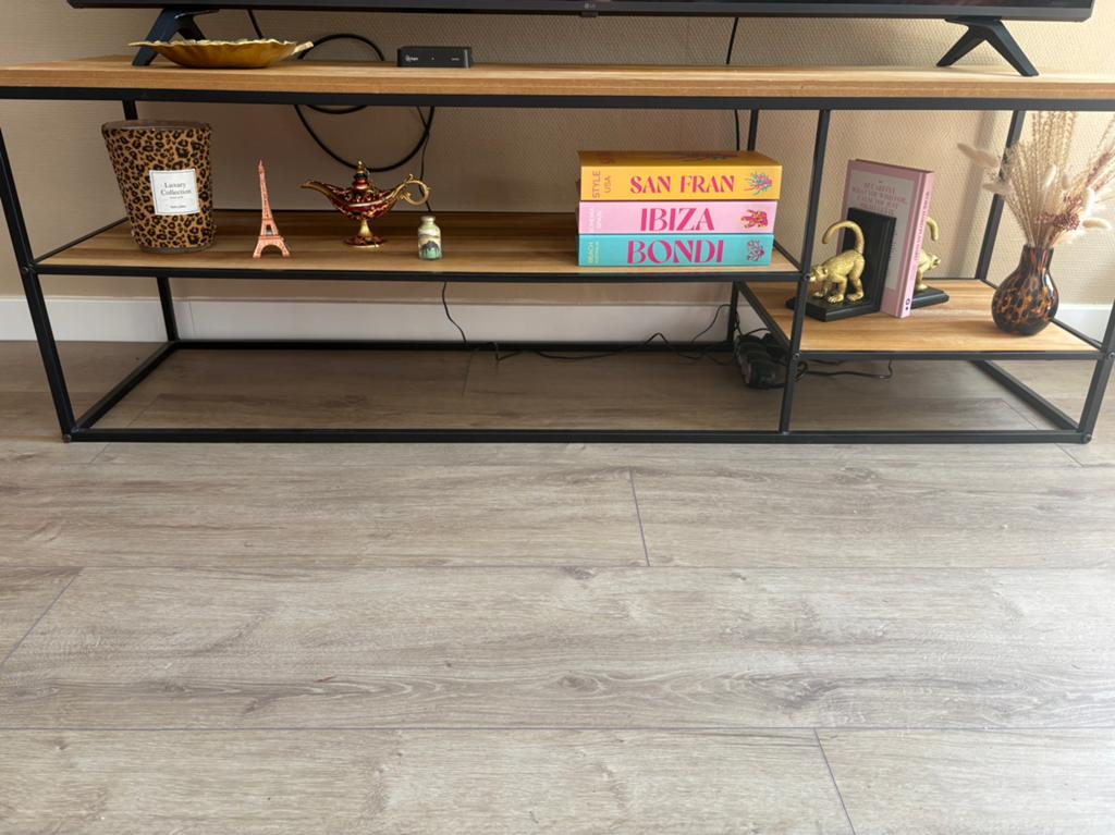 Tv meubel, Ophalen, Gebruikt, 25 tot 50 cm, Minder dan 100 cm