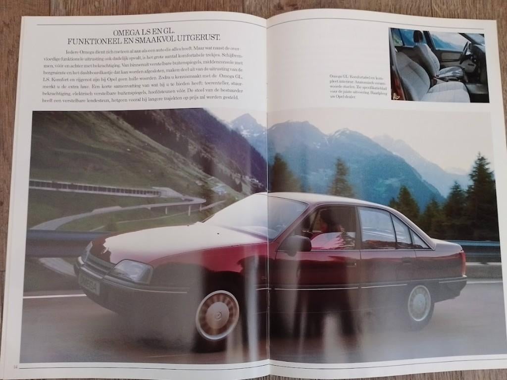Opel Omega 1989 autofolder, Ophalen of Verzenden, Nieuw, Opel
