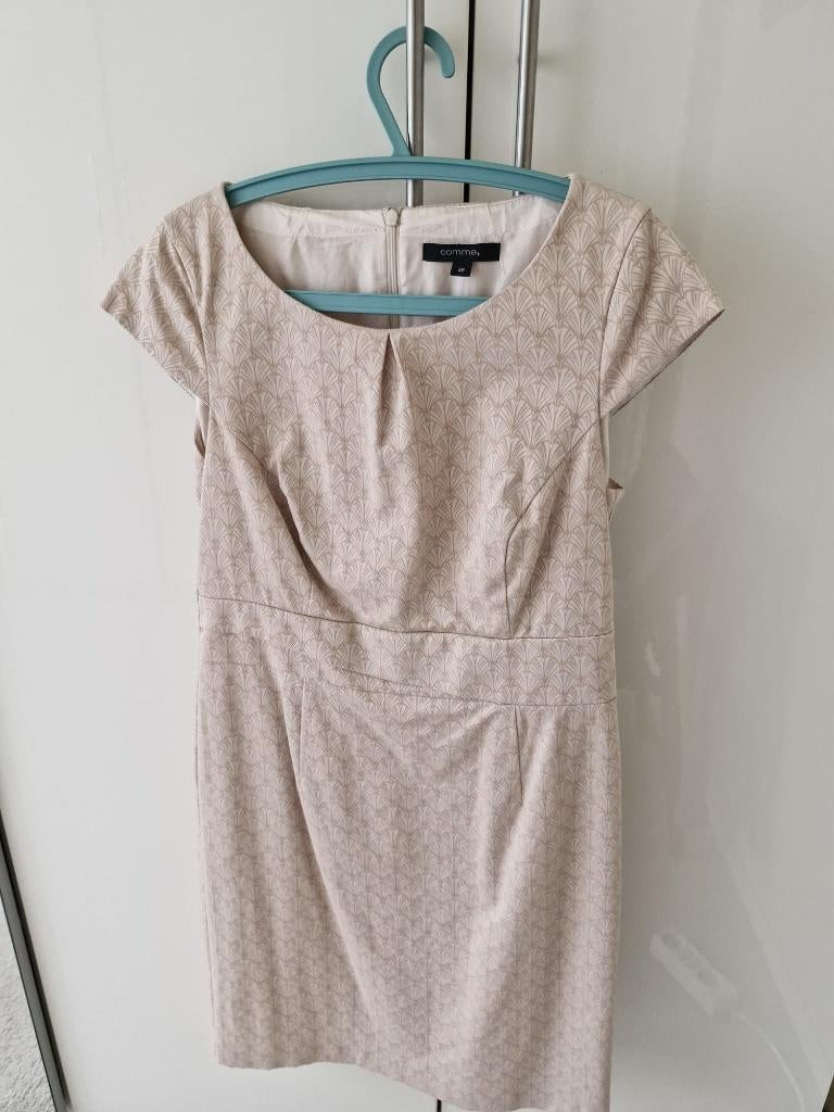 Mantelpakje Comma, Kostuum of Pak, Beige, Maat 46/48 (XL) of groter, Zo goed als nieuw