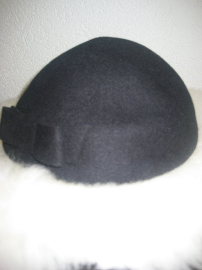 Zwart dopje/hoed, Kleding | Dames, Ophalen of Verzenden, Zo goed als nieuw, One size fits all, Hoed