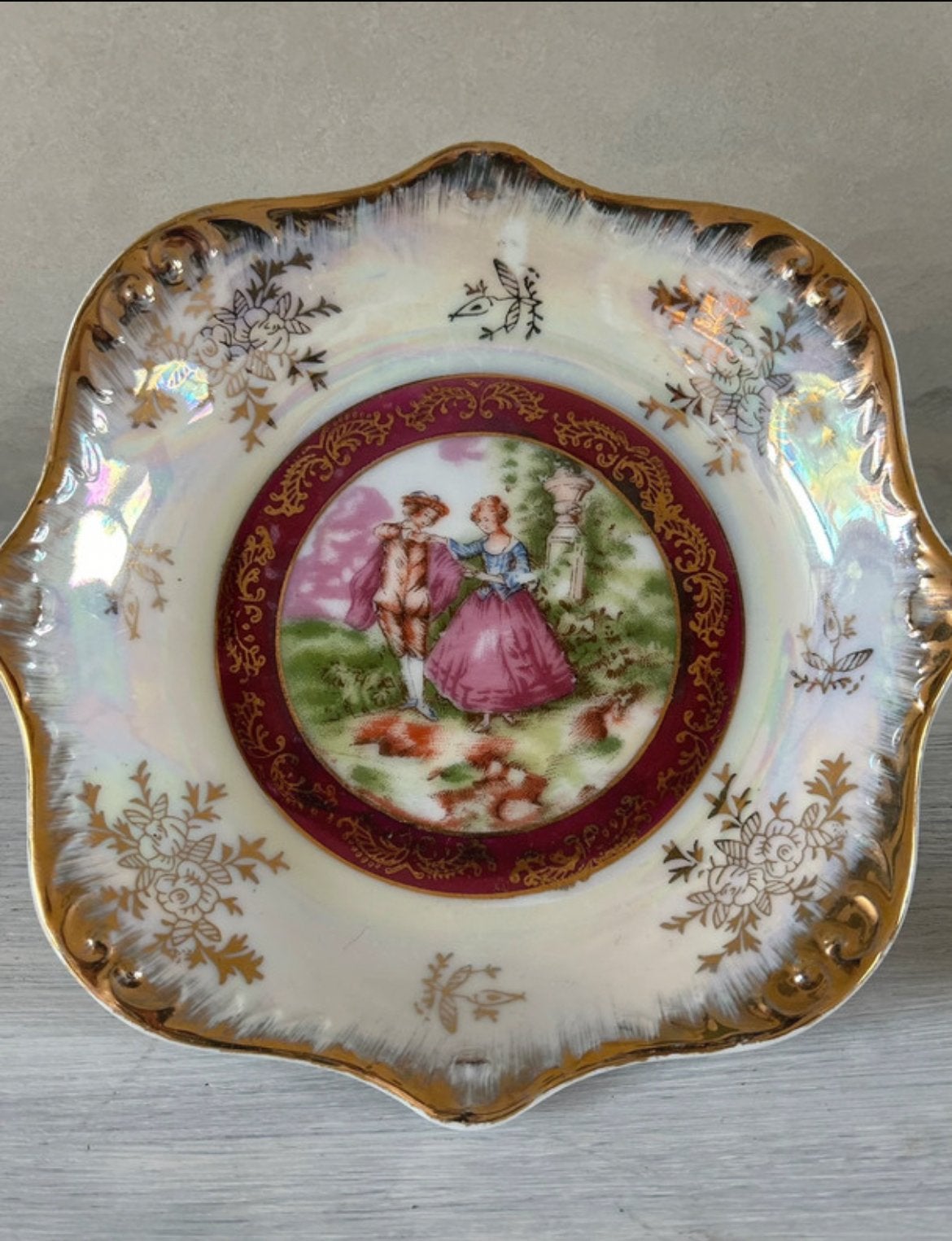 Limoges porseleinen sierbordje met romantische scène, Antiek en Kunst, Ophalen of Verzenden