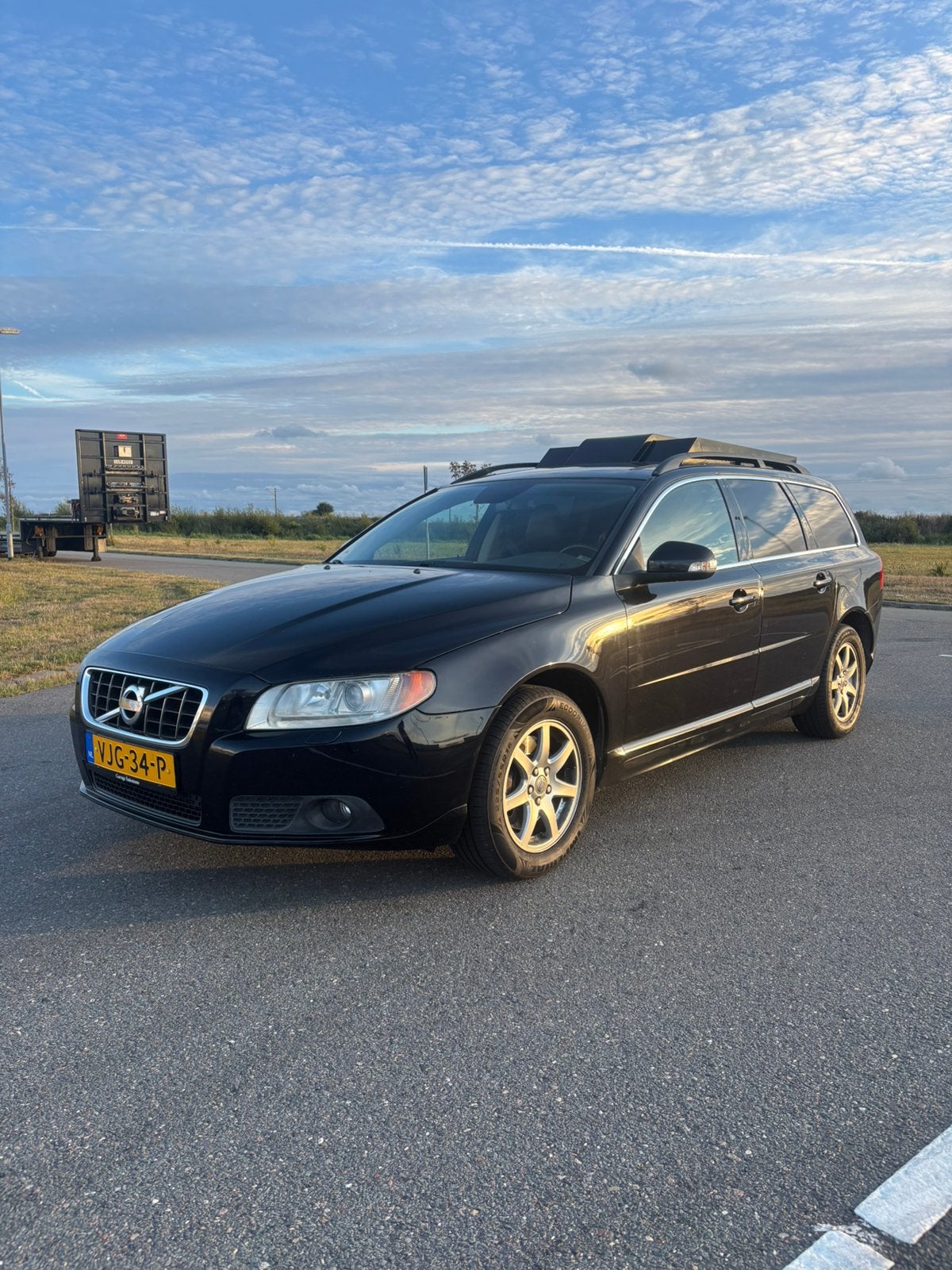 Volvo V70 grijs kenteken 2010 Zwart, Automaat, 15 km/l, 1800 kg, Zwart