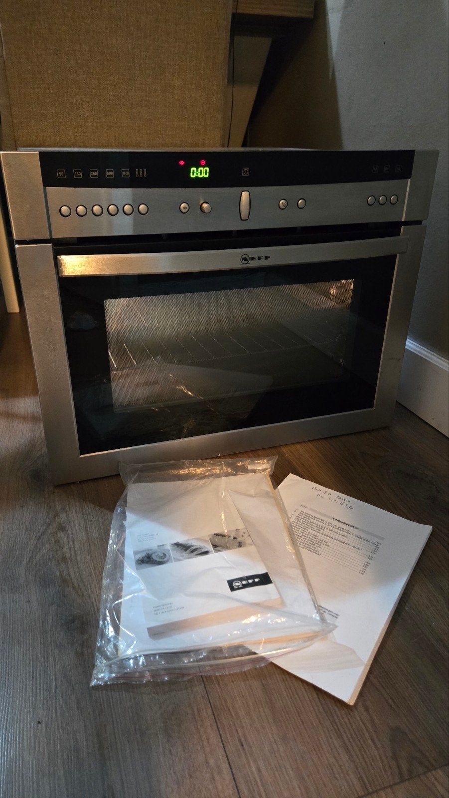 Neff C57W40N0 Magnetron Oven - Nieuwstaat, Ophalen of Verzenden