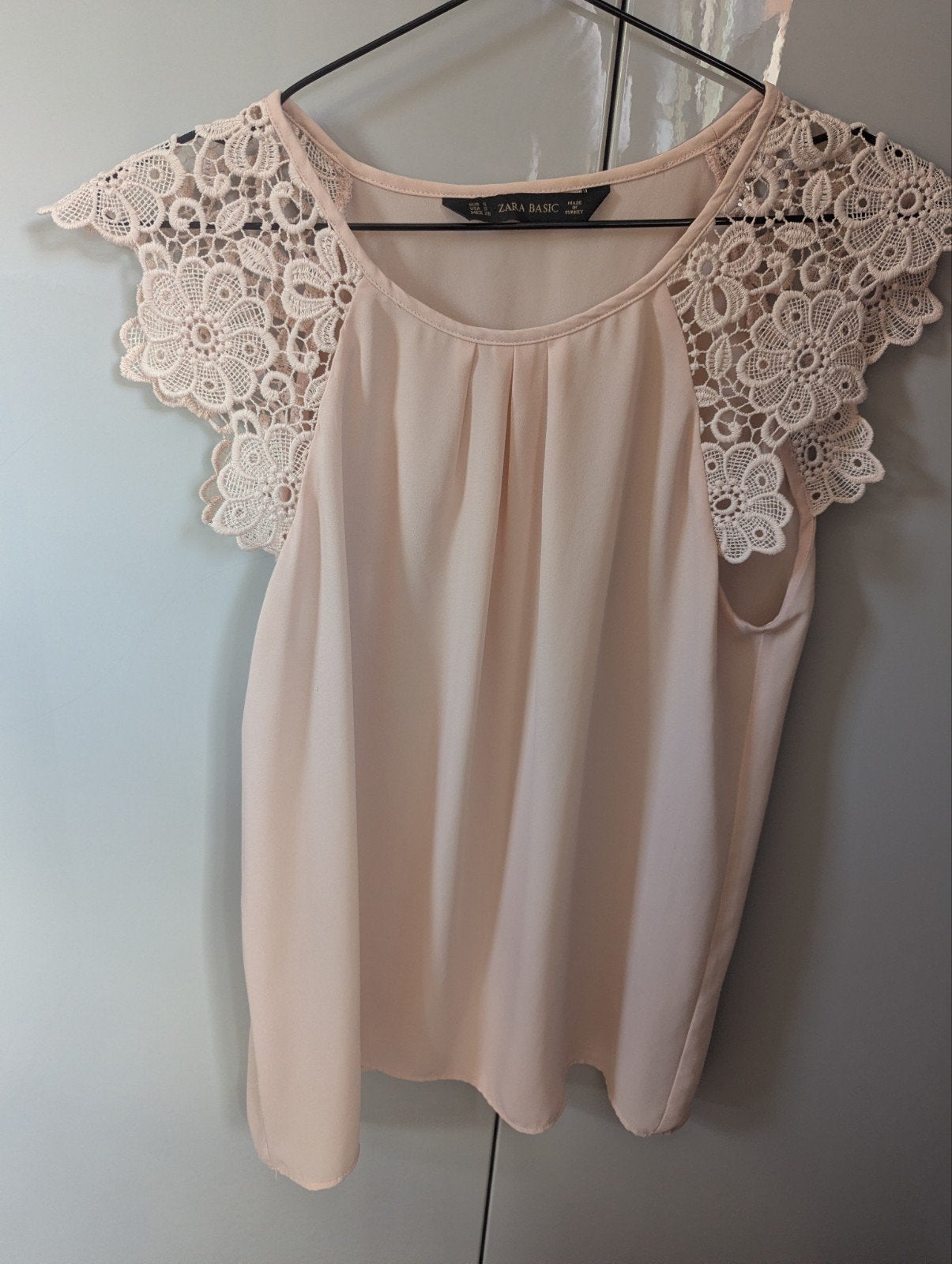 Zara Basic Top met Kanten Mouwen - Maat S, Ophalen of Verzenden, Zo goed als nieuw, Korte mouw, Roze
