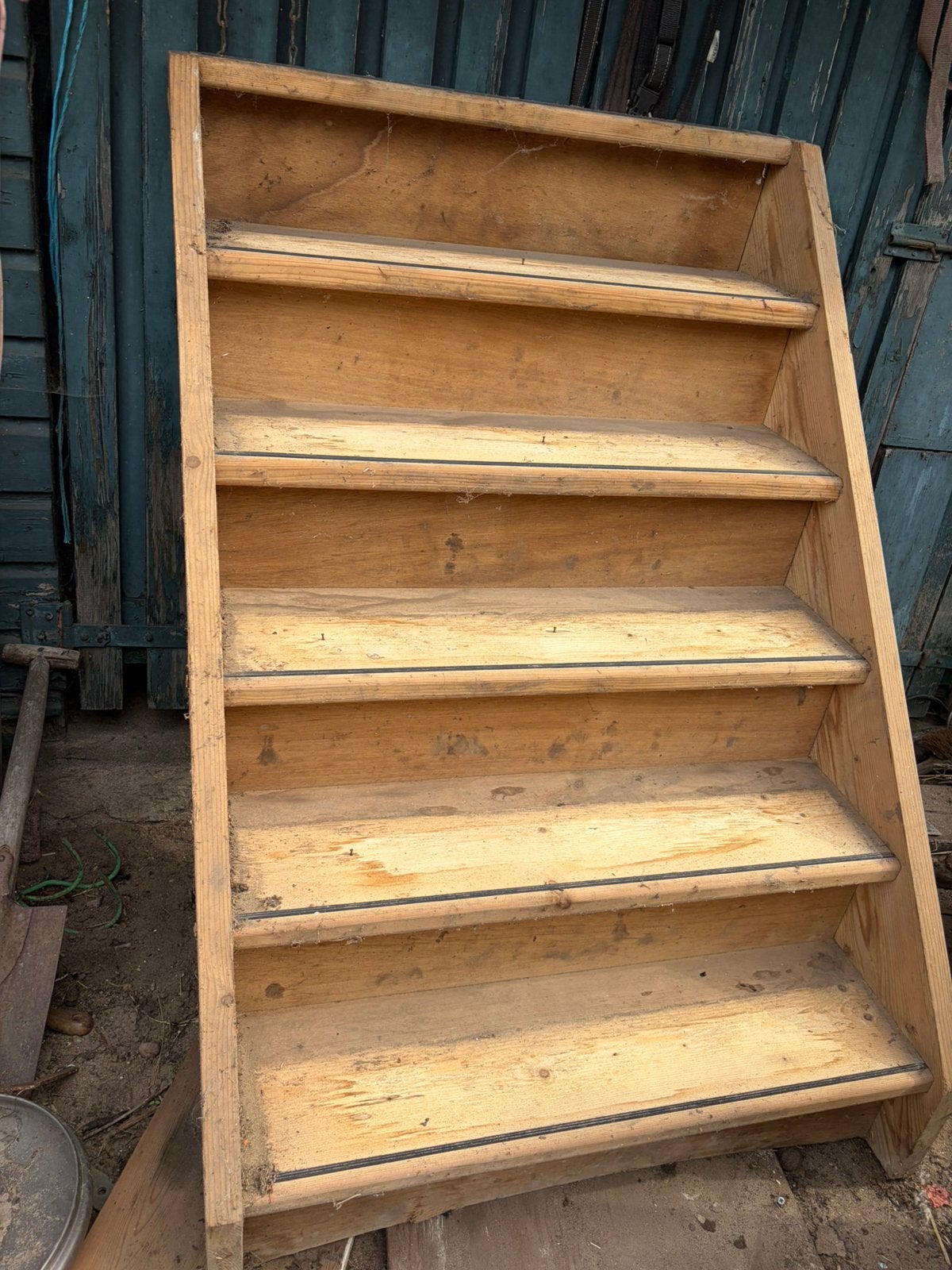 Korte houten dichte trap ong 120 cm hoog, Doe-het-zelf en Verbouw, Ophalen, Zo goed als nieuw, Minder dan 2 meter