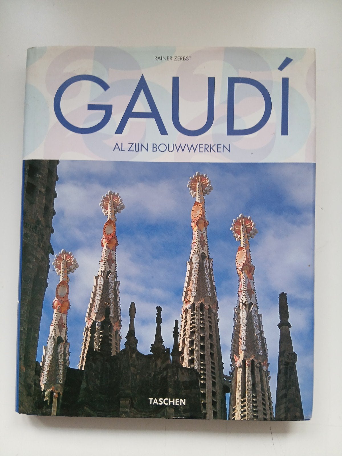 084  Gaudi: Al zijn bouwwerken - Rainer Zerbst (Taschen), Verzenden, Architecten, Zo goed als nieuw, Rainer Zerbst