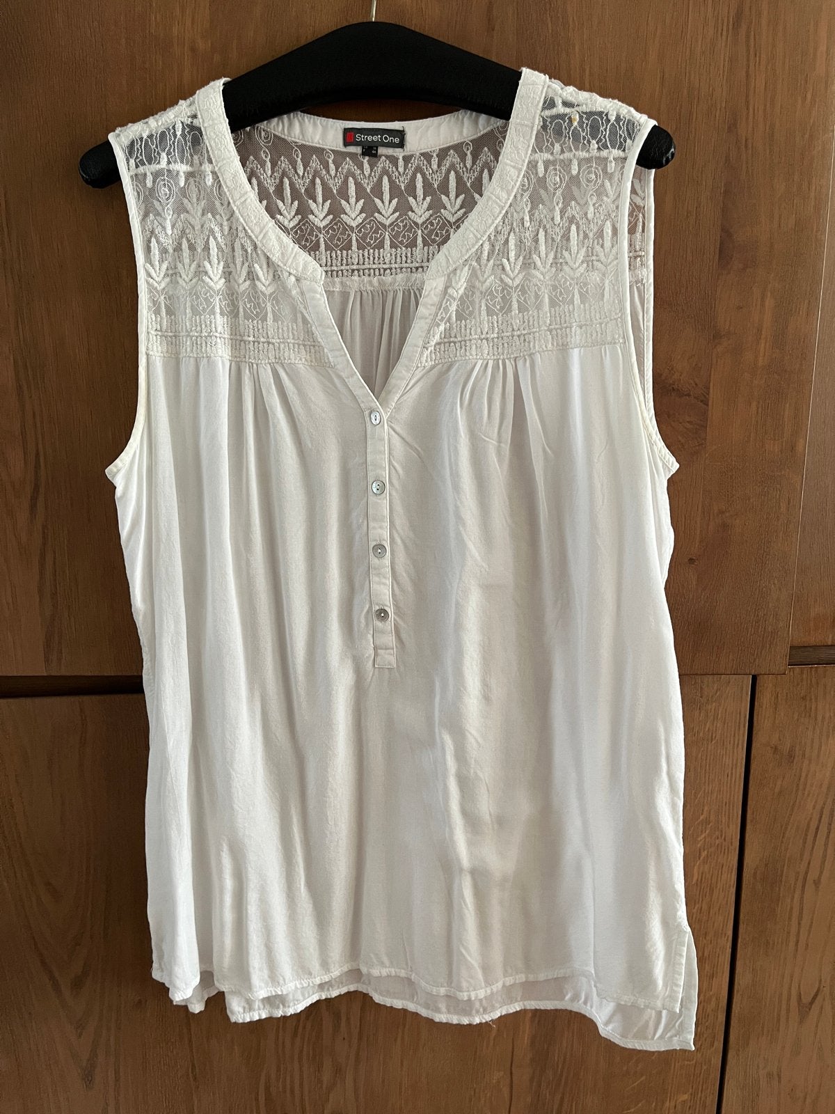 Mouwloze blouse met kant - Street One - Maat 42, Ophalen of Verzenden, Gedragen, Maat 38/40 (M), Wit