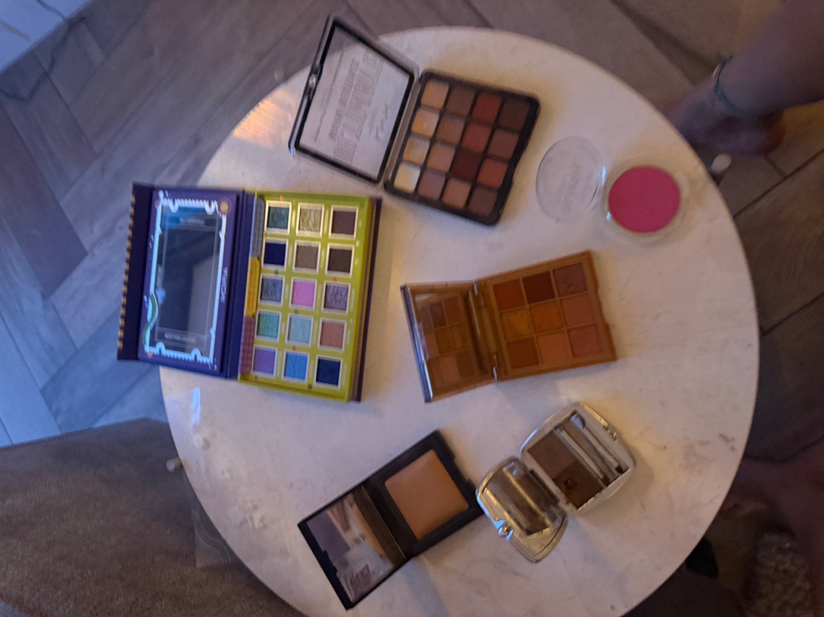 Diverse make up zgan laura mercier, benefit, moira, Sieraden, Tassen en Uiterlijk, Uiterlijk | Cosmetica en Make-up, Ophalen of Verzenden