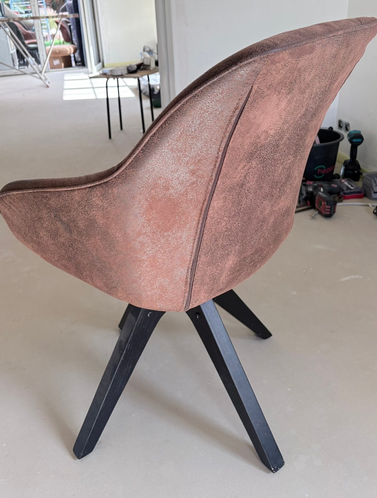 8 x draaistoelen, Ophalen, Zo goed als nieuw, Bruin