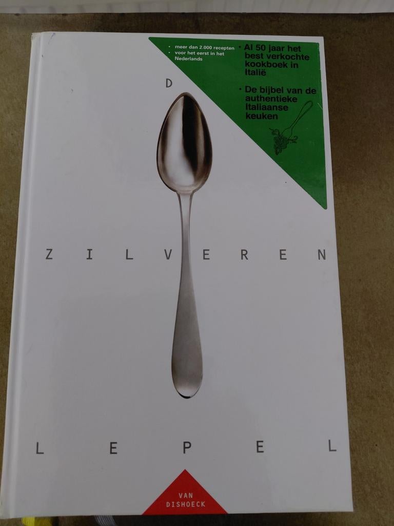 De zilveren lepel, Ophalen of Verzenden, Zo goed als nieuw, Italië