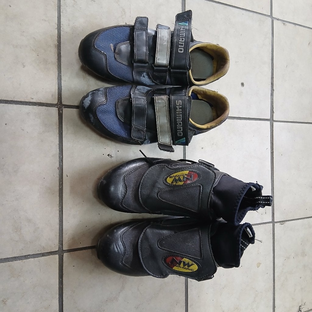 Twee paar ATB schoenen maat 43 (incl. winterschoenen), Fietsen en Brommers, Fietsaccessoires | Fietskleding, Gebruikt, Heren, Schoenen