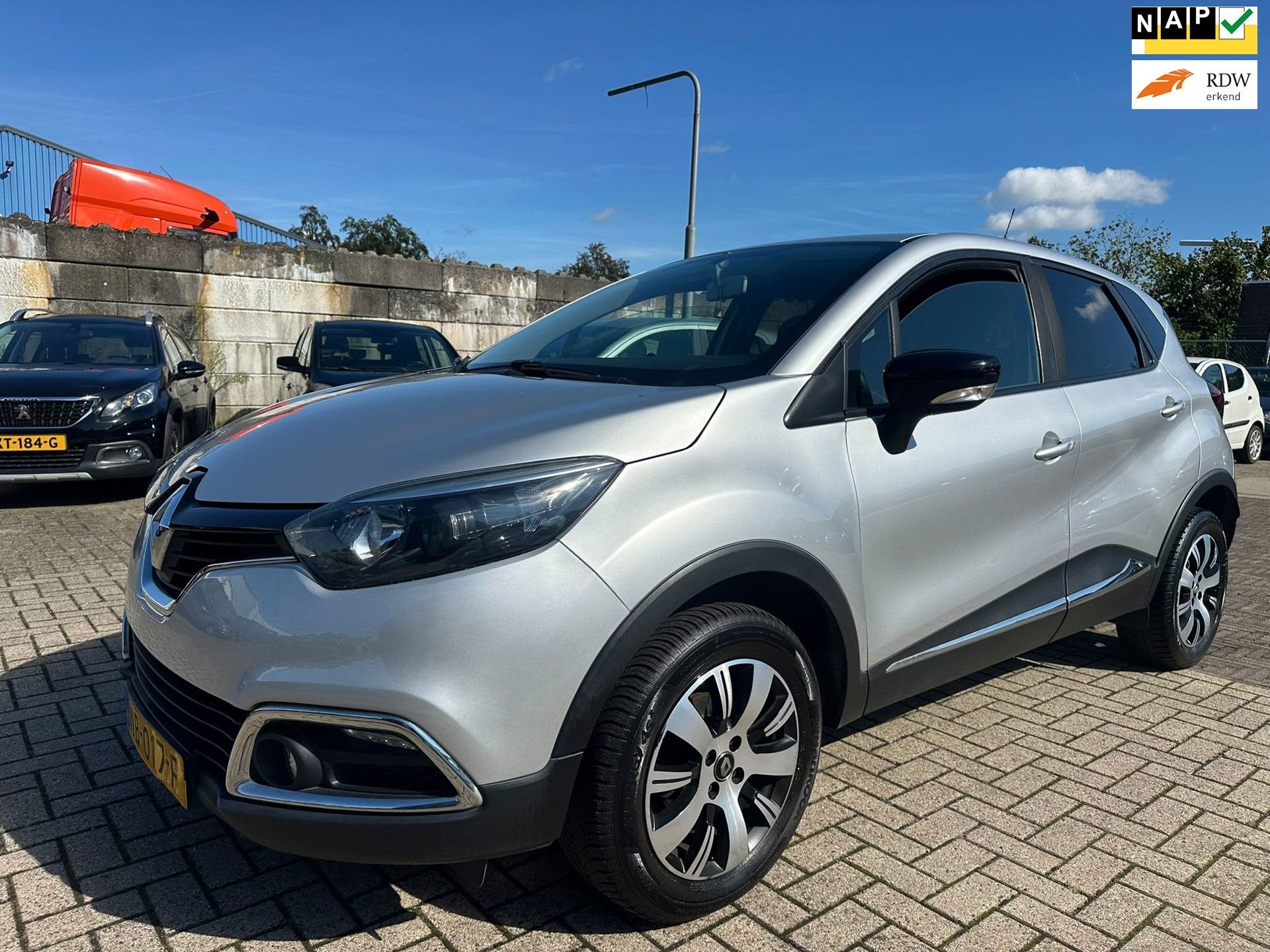 Renault Captur 0.9 TCe Expression AIRCO/ LM VELGEN/ APPLE CA, Voorwielaandrijving, 898 cc, Stof, Gebruikt