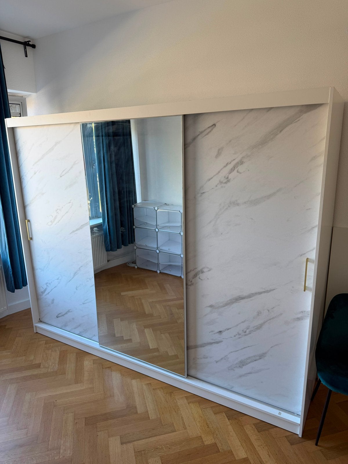 Mooie ruime kledingkast hang/leg, Huis en Inrichting, Kasten | Kledingkasten, Ophalen, Met plank(en), Zo goed als nieuw, 200 cm of meer