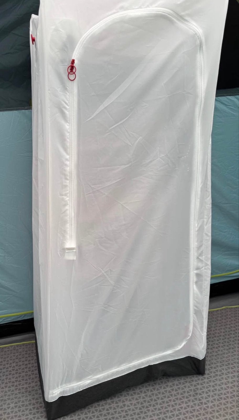 Twee campingkasten €10 per kast, Ophalen, Gebruikt