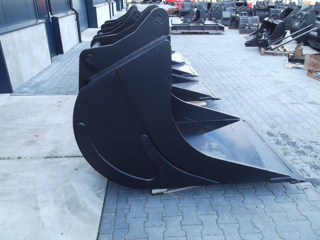 Foto 8 van Betaalbare graafbakken met S70 ophanging op voorraad