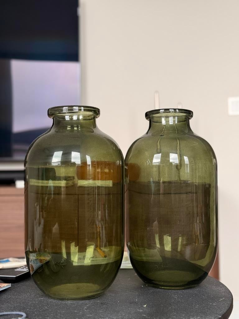 2x Scandinavische designer vazen groen glas (Nordic Nest), Ophalen of Verzenden, Zo goed als nieuw, Groen, Glas