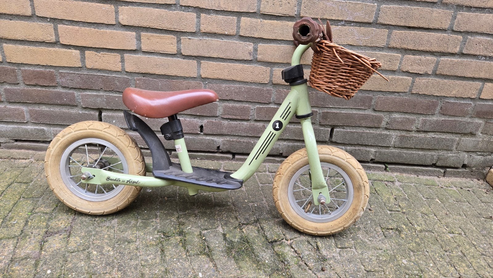 Gebruikte Bandits and Angels loopfiets met mandje, Ophalen of Verzenden, Gebruikt, Loopfiets