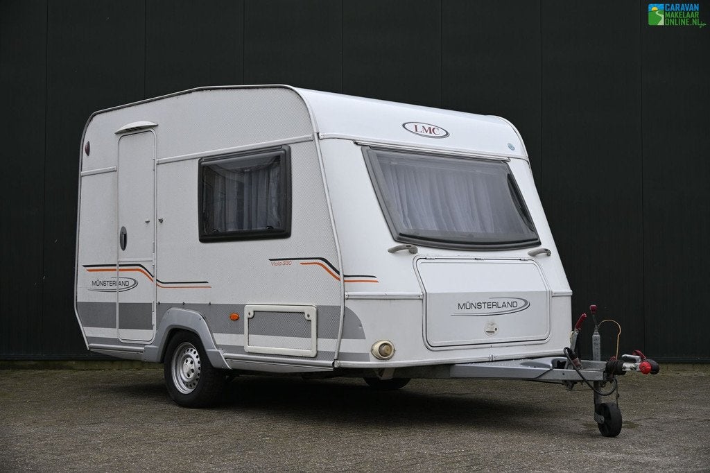 LMC Viola 330 BJ.2009 Luifel met zijwanden Lichtgewicht, Rondzit, Tot en met 2, Bedrijf, 500 - 750 kg
