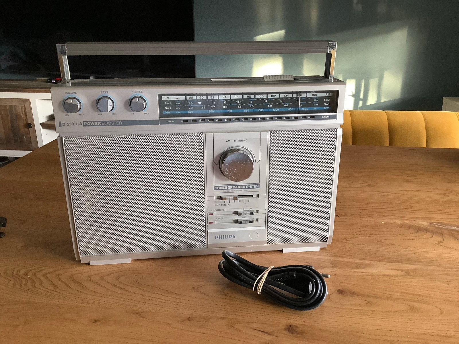 Philips D2813 Power Booster Vintage Draagbare Radio, Ophalen of Verzenden, Gebruikt, Radio