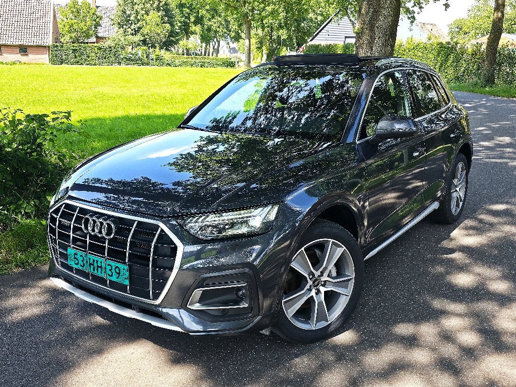 Audi Q5 50 Tfsi e Quattro 2023 Trekhaak | PANO | LED MATRIX, Auto's, Automaat, Stof, 4 cilinders, Lichtsensor