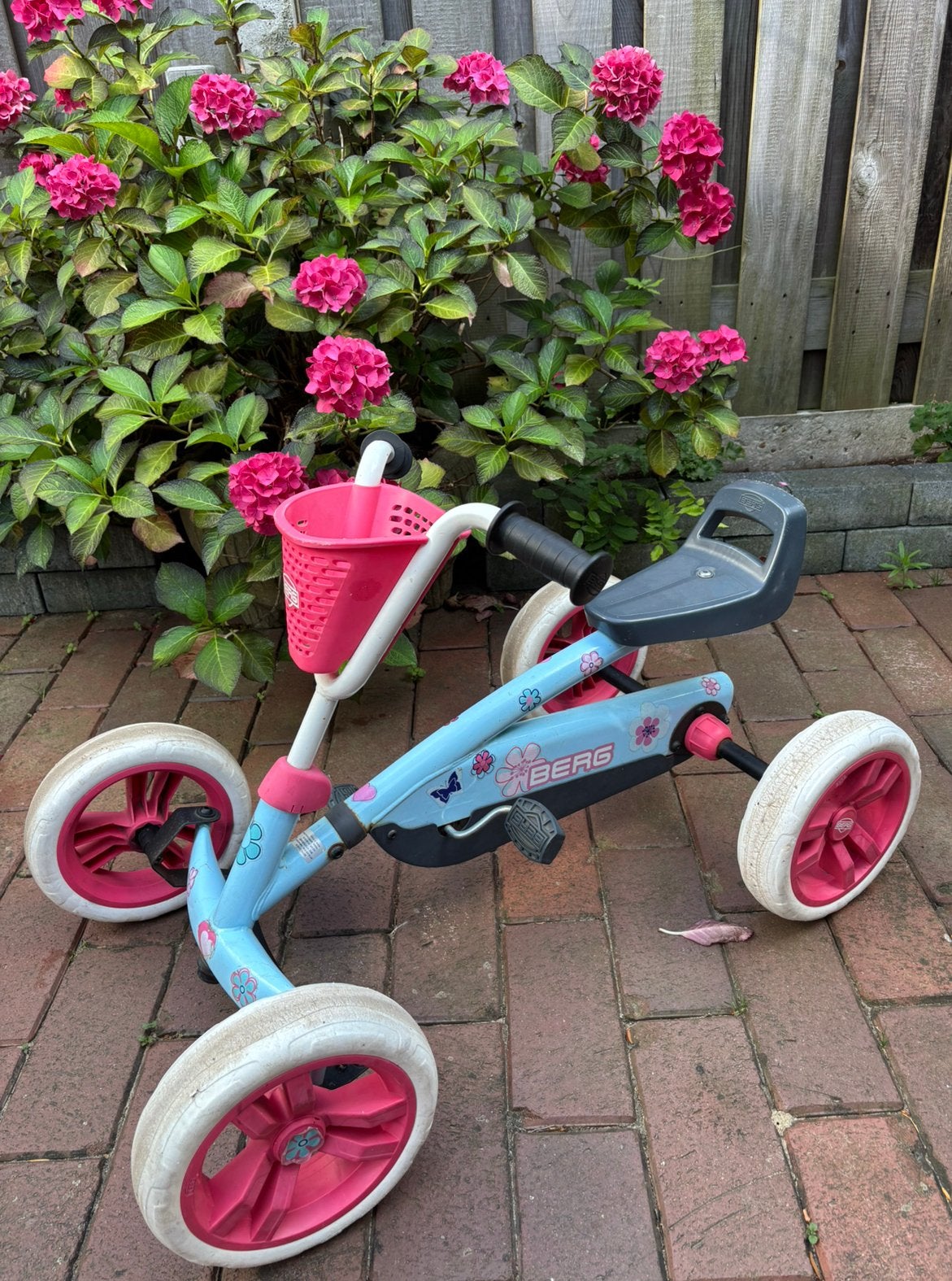 Zeer mooie berg buzzy bloom skelter, Ophalen, Zo goed als nieuw, Berg