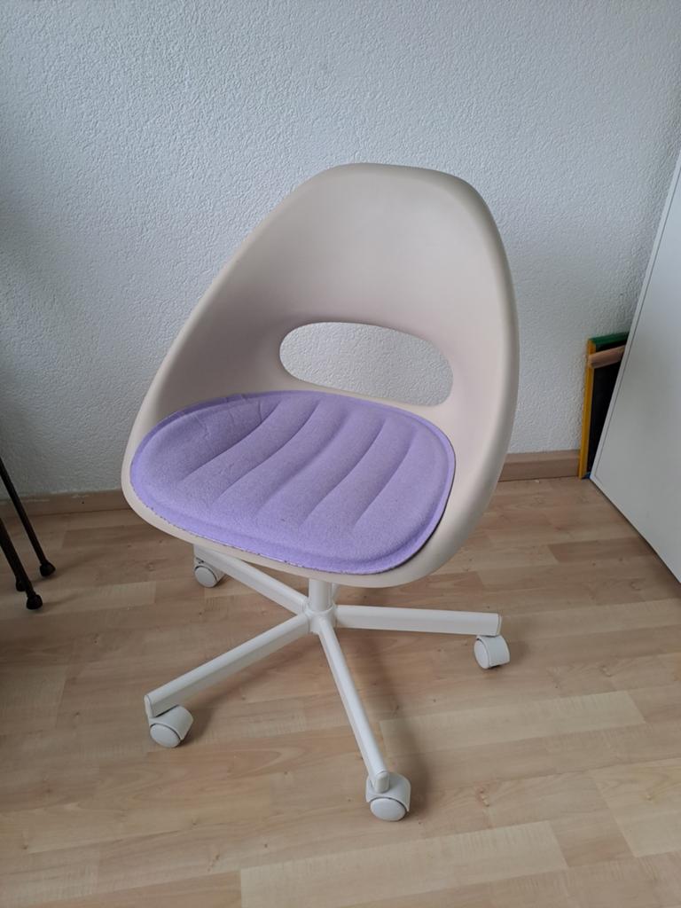 ELDBERGET / MALSKÄR Bureaustoel beige met PYNTEN Zitmat, Huis en Inrichting, Bureaustoelen, Ophalen, Zo goed als nieuw, Beige