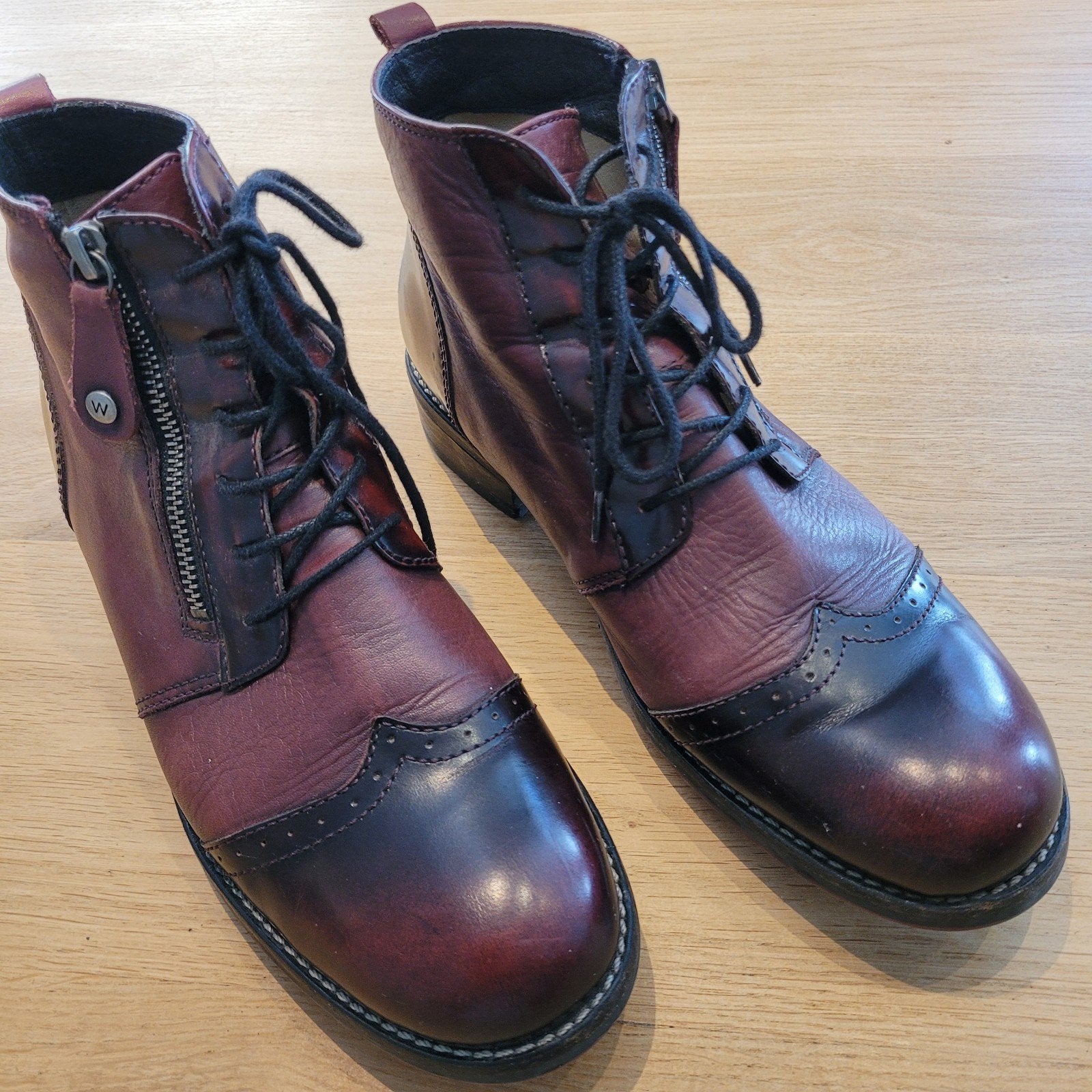 WOLKY Enkelhoge Schoenen - Bordeaux Rood, Lage of Enkellaarzen, Ophalen of Verzenden, Zo goed als nieuw, WOLKY
