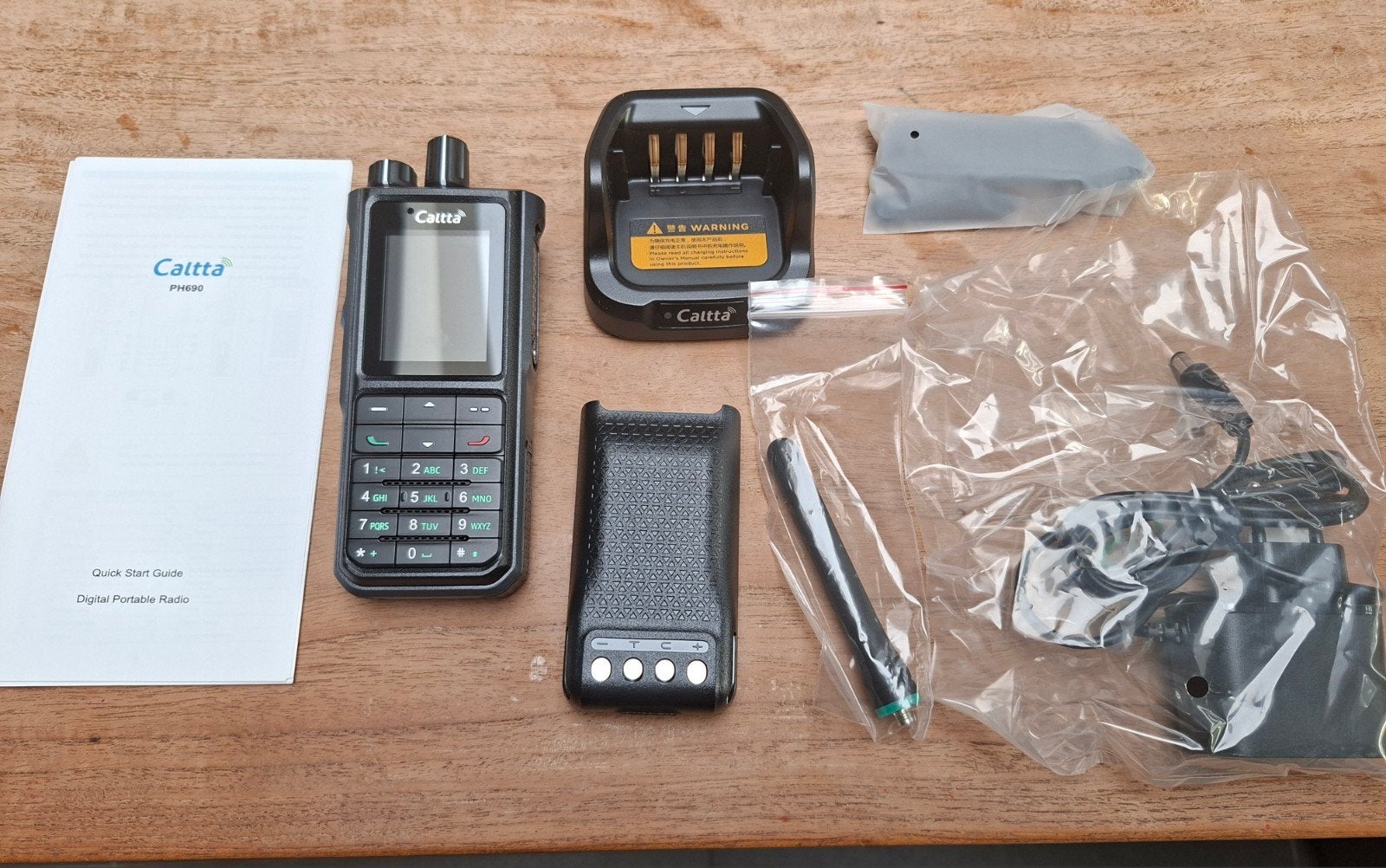 Nieuw in doos professionele portofoon, Telecommunicatie, Portofoons en Walkie-talkies, Ophalen of Verzenden, Nieuw, Portofoon of Walkie-talkie