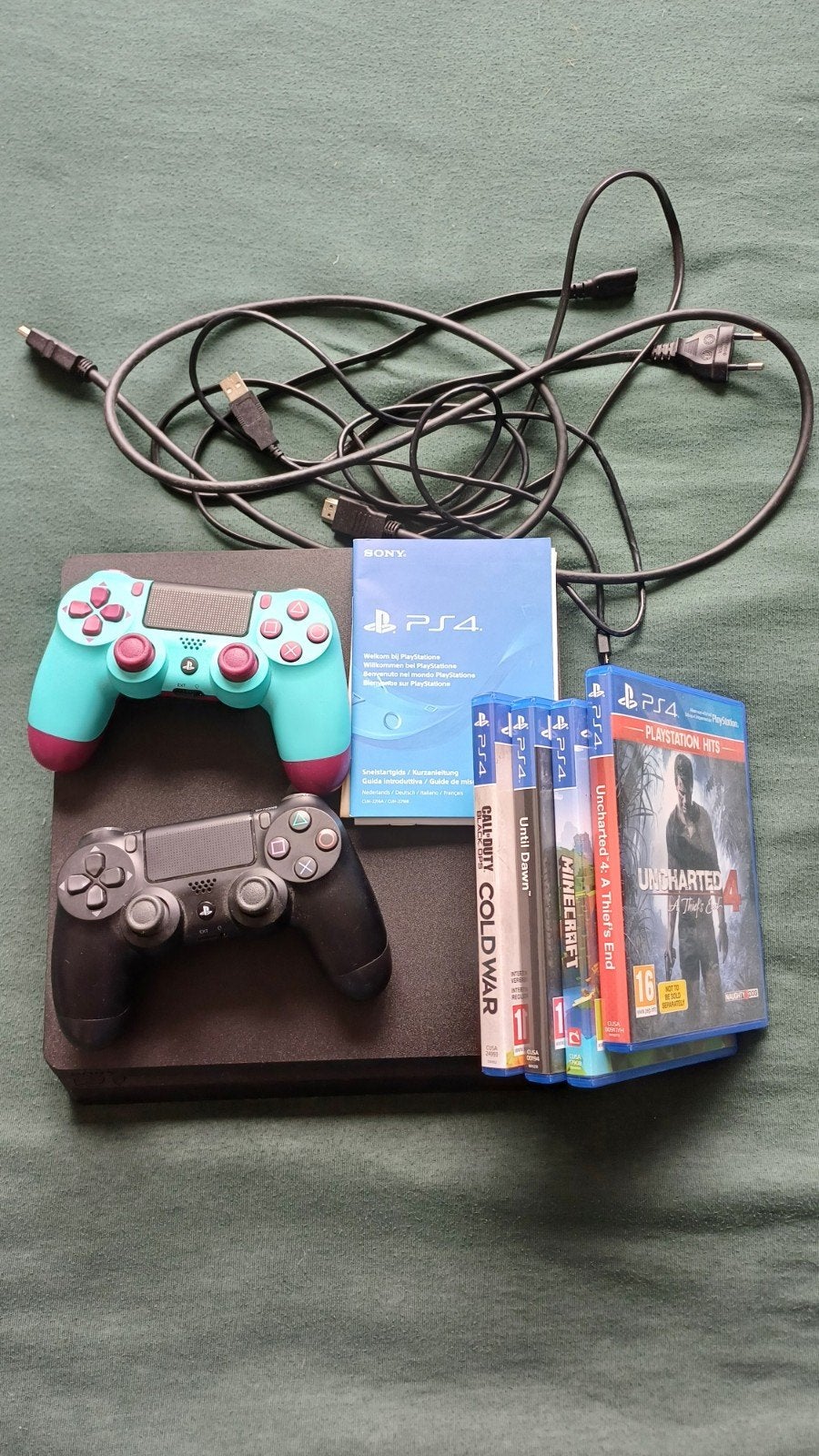 Playstation 4, Spelcomputers en Games, Spelcomputers | Sony PlayStation 4, Ophalen, Met 2 controllers, Zo goed als nieuw, Slim
